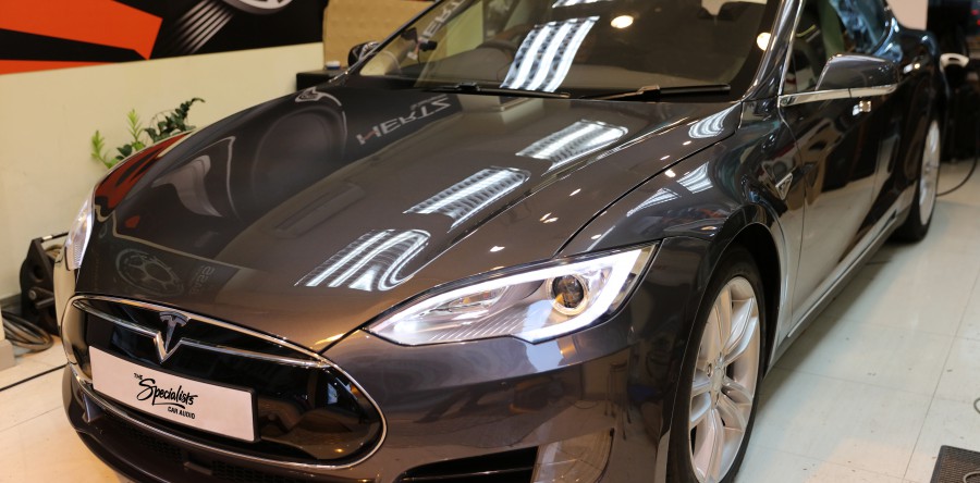 Tesla Model S音響升級